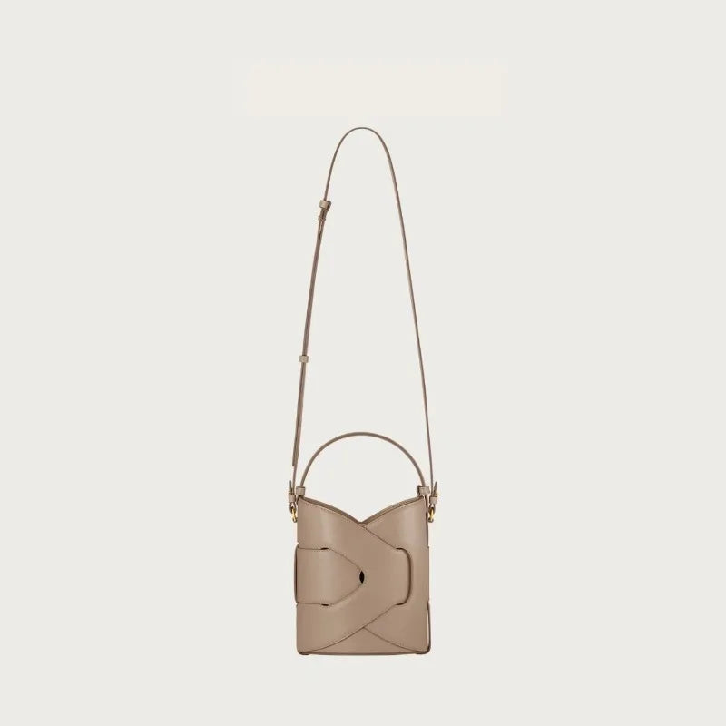 BOLSO BUCKET TRENZADO MINIMAL
