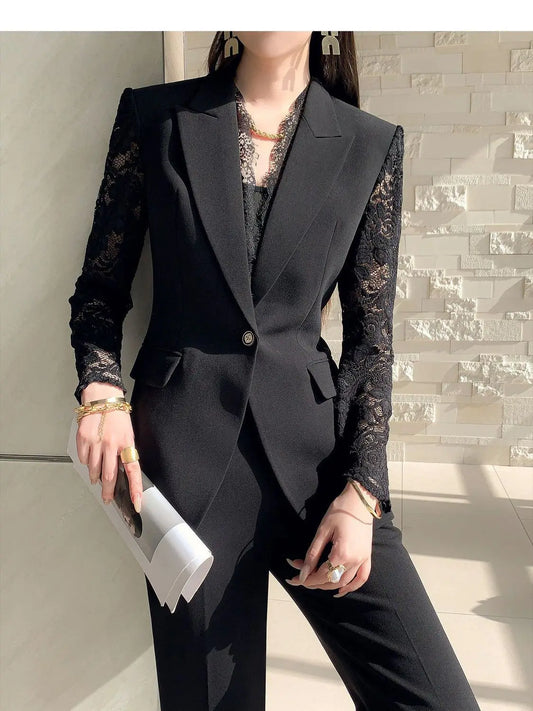 CONJUNTO NOIR ENCAJE