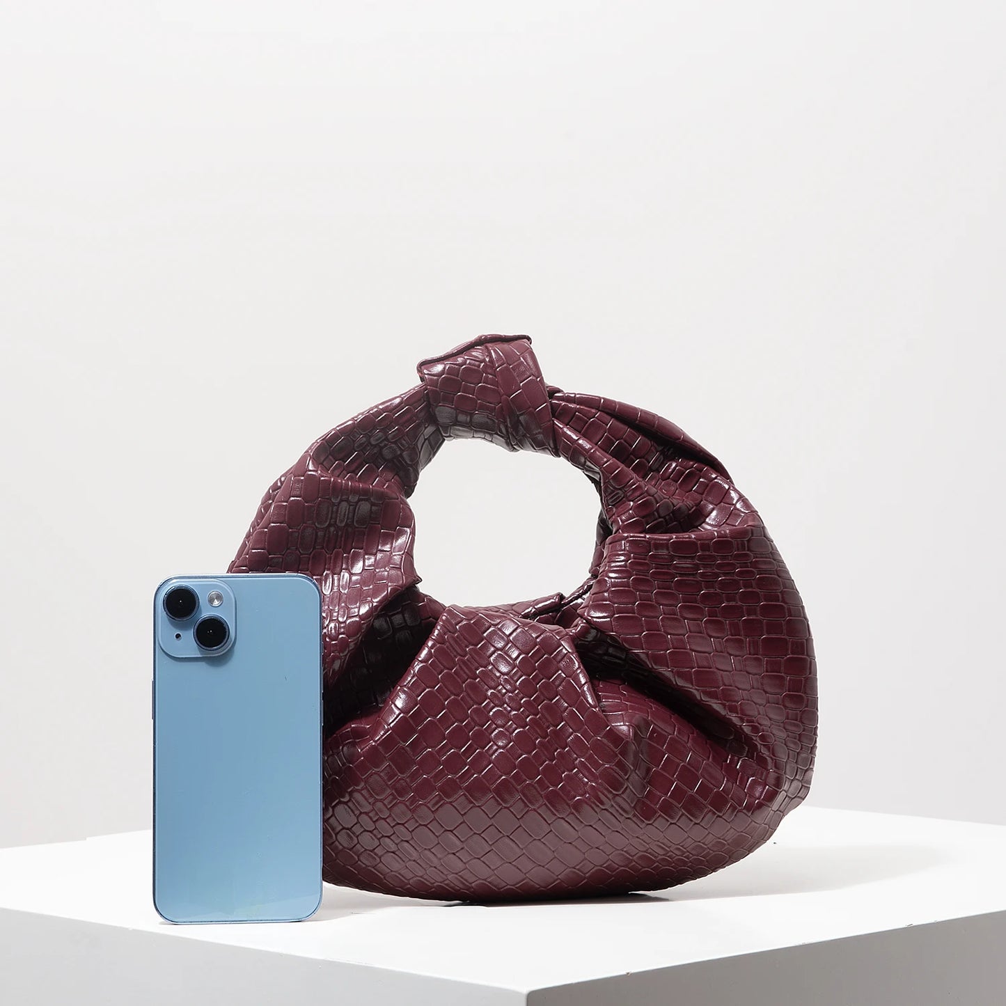 BOLSO NUBE TRENZADO BURDEOS