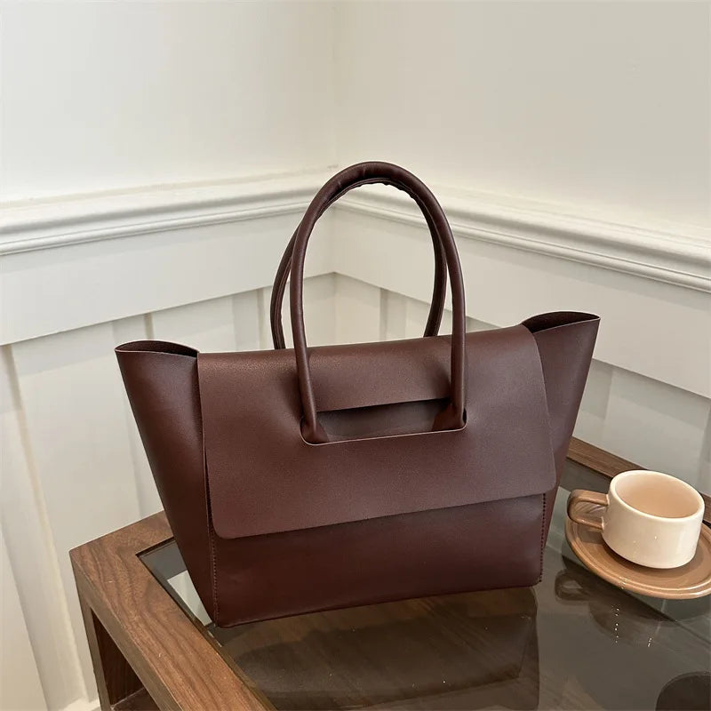 BOLSO TOTE FRANCÉS MINIMALISTA