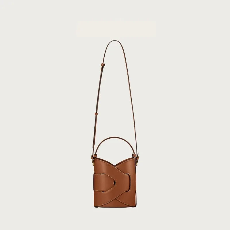 BOLSO BUCKET TRENZADO MINIMAL